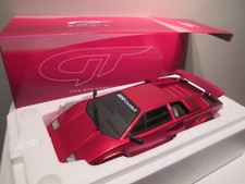 1 : 18  Lamborghini Countach