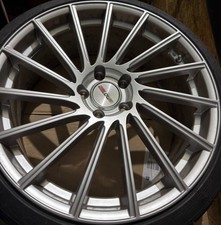 22 Zoll Motec Tornado Felge