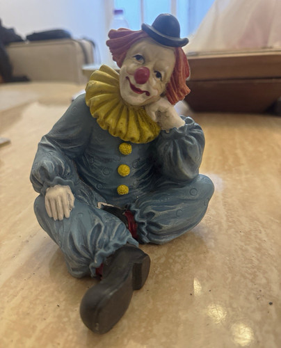 Sitzende clown dekofigur - sitzende,