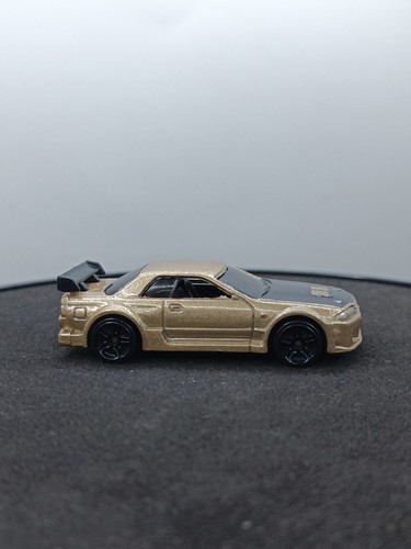Hot wheels nissan skyline - nissan, r