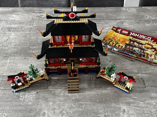 Lego ninjago 2507 - lego, temple