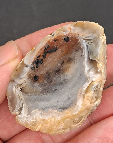 Kleine chalcedon druse mit - chalcedon-druse,