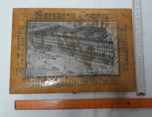 Alte holzschachtel heinrich - holzschachtel,