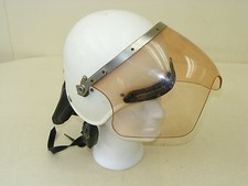 Alter schutzhelm polizei - alter,