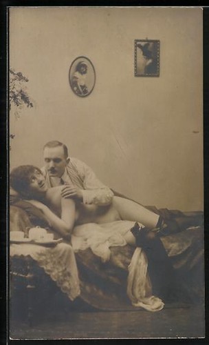 Foto nackte frau liegend - foto-ak,