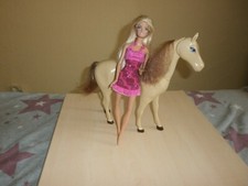 Barbie pferd und puppe - barbie,