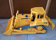 Bruder 02422 Cat Bulldozer Raupe Caterpillar Baufahrzeug Planierraupe 1:16
