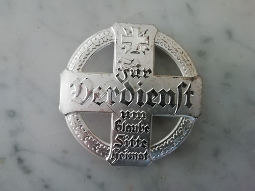 Abzeichen für verdienst - abzeichen, um