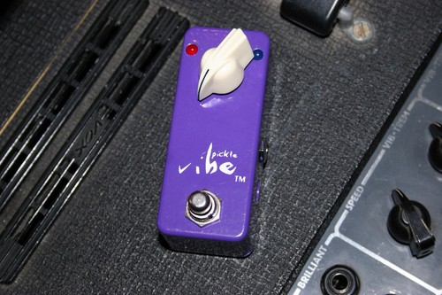 Lovepedal pickle vibe univibe - lovepedal,