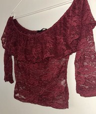 Kurzes Spitzen Oberteil