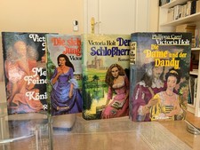 4 Bücher / Romane von Victoria Holt / Philippa Carr  im Konvolut