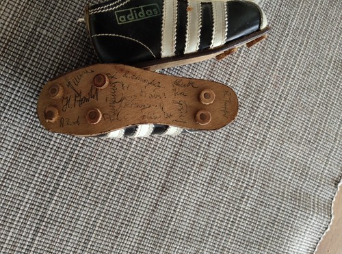 Adidas devotionalien - adidas,