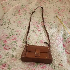 Leder Buck Woman's Crossbody