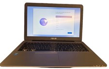 Asus X555L, i5 2.20 GHz, 8 GB