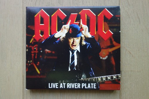 Live at river - live, 19