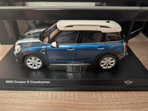Kyosho 18 mini - 1:18,