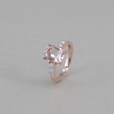 RING 585/14k Rotgold, mit Morganit und Brillanten ca. 0,20 ct Wesselton/si
