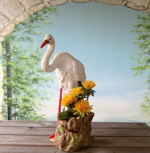 Storch mit pflanzgefäß - mit, h