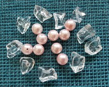 Schöne Deko Steine und Perlen Kunststoff