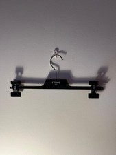 Stock Luxury Hangers für Sammler von Brand Luxury