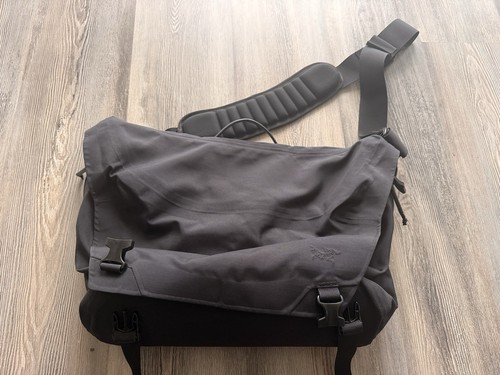 Arc teryx leaf - arc’teryx, bag