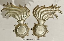 ITALIAN ARMY PAIR OF FLAMES