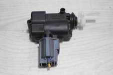 Stellmotor ZV Zentralverriegelung Ford Focus MK2 BJ,06
