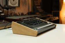 NEU!Roland MC-707 Holz Ständer  Wooden Sidepanel Desktop Stand Rack  LO