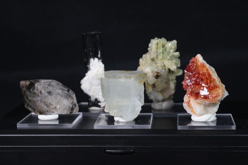 Mineraliensammlung thumbnail - mineraliensammlung, "thumbnail
