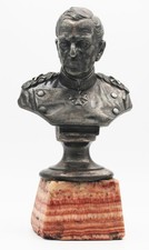 Büste Generalfeldmarschall von Moltke, Metallausführung , H-13 /17 cm