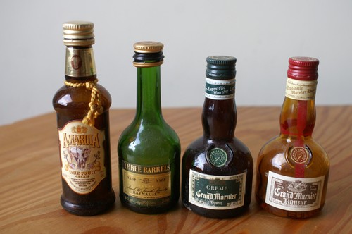 Vier leere miniaturen grand - leere, miniaturen: