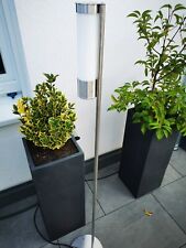 Terassenstehleuchte aus Edelstahl der Firma Heibi