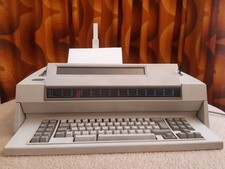 IBM Typenradschreibmaschine 6787 mit LCD-Display, Speicher, m. Zubehör getestet,