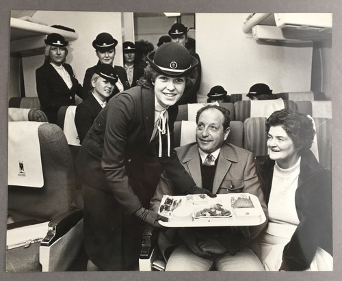 Monarch airlines stewardess - monarch,