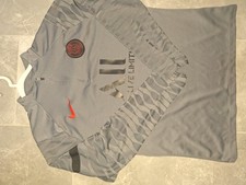 Paris Tranings Anzug