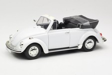 08415 Volkswagen 1302 LS Kafer Cabrio White Revell 1/18