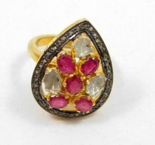 Natürliche Rubin & Pflastern