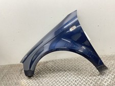 Kotflügel Links 8P0821105F Audi A3 2.0 FSI 8P Limousine Farbe LZ5J