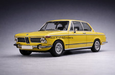 BMW 2002  1:64 Miniatur