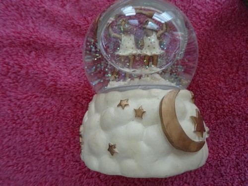 Große schneekugel mit - mit, 2