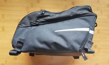 Vaude Silkroad Plus,  schwarze Gepäckträgertasche Fahrrad