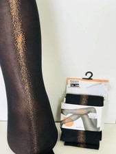 Glamourös Auffällig