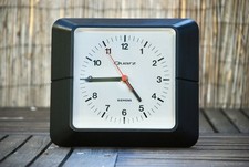 Siemens Wanduhr Quarz Space Age 70er 80er Jahre Schwarz Silber Typ MU 3700