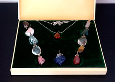 Edelstein Set 12 Monats Edelsteine Halbedelsteine mit Kette 70er Jahre Vintage