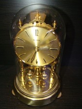 Drehpendeluhr, Jahresuhr