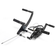 Vorverlegte Fußrastenanlage