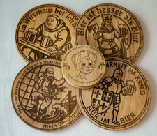 Holz Bier-Untersetzer Set 4 Stk + Halter – Lasergravur • optional Öffner