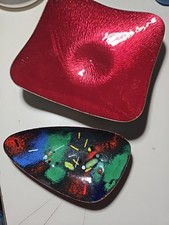 Emailleschale mit roter