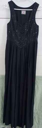Schwarzes trachtenkleid - schwarzes, im