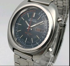 Vintage 1971 Seiko 5 Sports